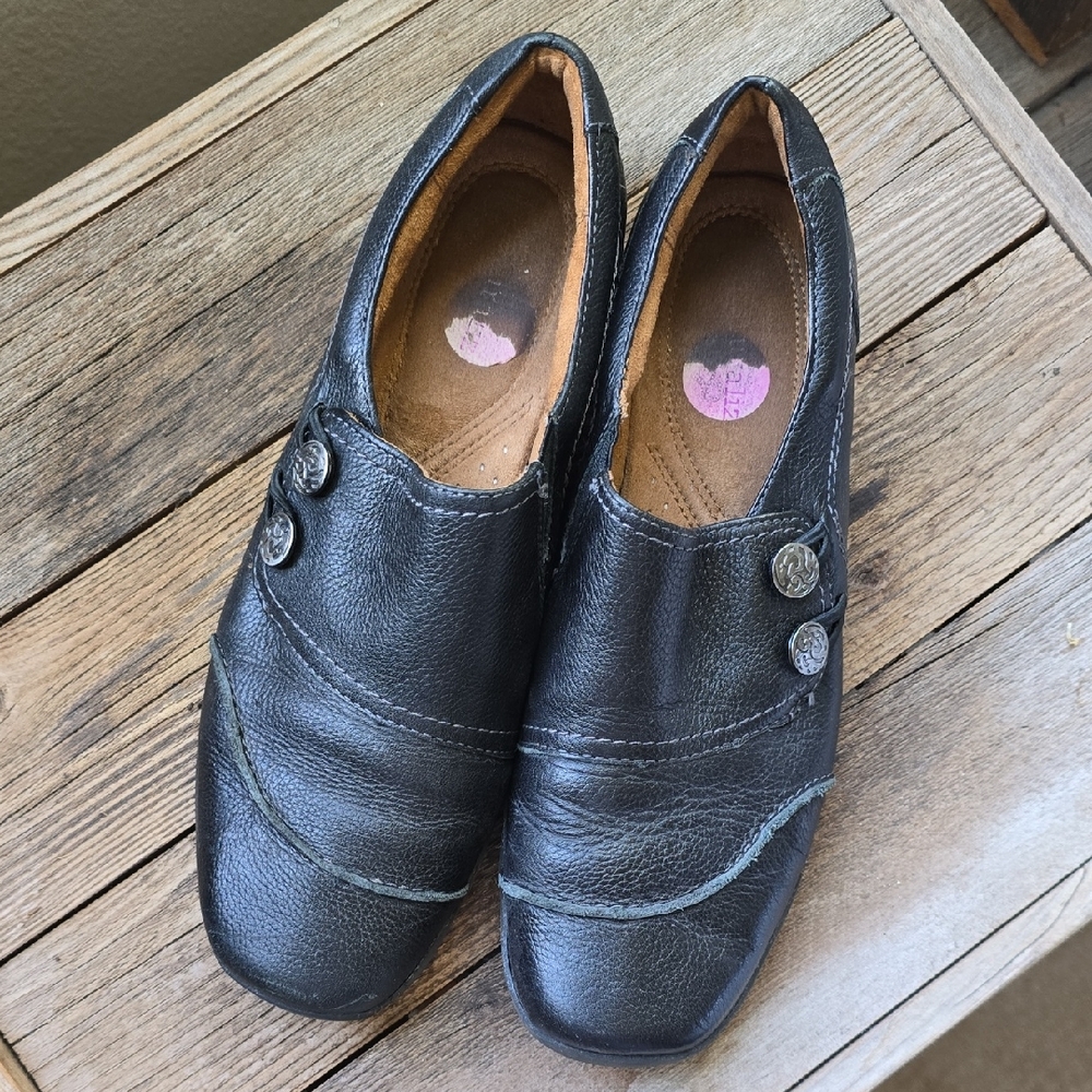 Naturalizer Black Rubber Sole